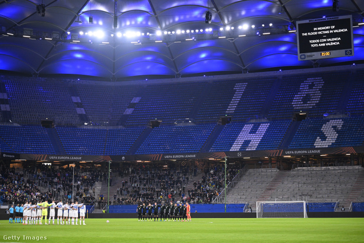 FC Dinamo Kijev és a Ferencvárosi TC a Volksparkstadionban, Hamburgban