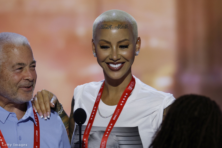 Amber Rose – Donald TrumpAz egykori valóságshow-sztár megtért Trump-támogatóként állt színpadra a republikánus nemzeti konvención Milwaukee-ban