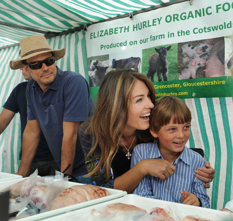 Elisabeth Hurley 2010-ben döntött úgy, hogy a Londoni nyüzsgést lecseréli a vidéki gazdálkodásra