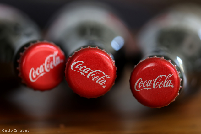 A Coca-Cola jelenleg leginkább az eredeti logóhoz hasonlít