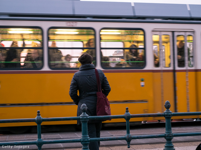 Január elején állnak majd munkába a rendészek a tömegközlekedési járatokon