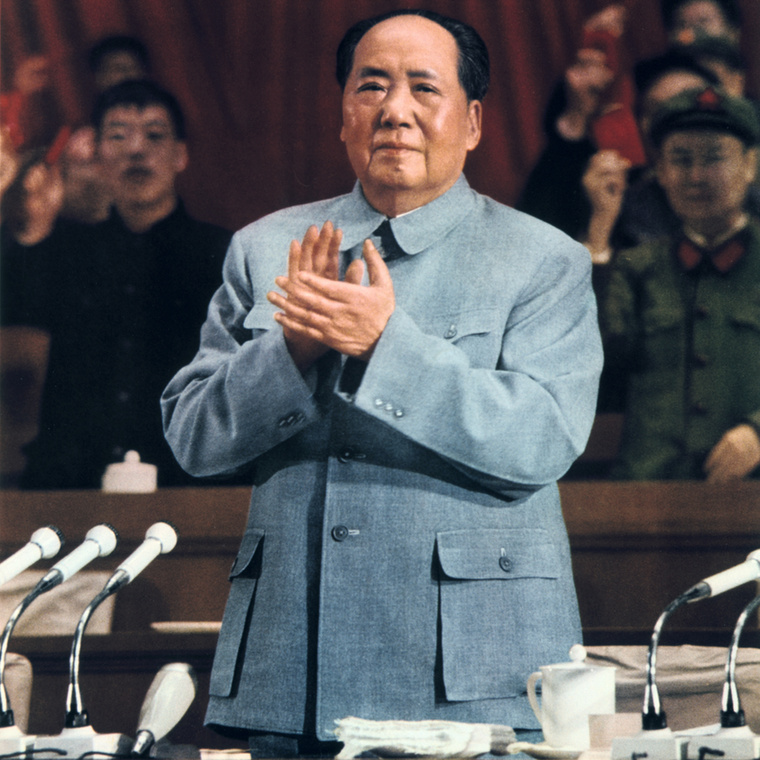 Mao Ce-tung 49-78 millió áldozatA Kínai Kommunista Párt egykori vezetője, a Kínai Népköztársaság első elnöke olyan politikát folytatott, ami közvetve legalább 40 millió emberéletet követelt