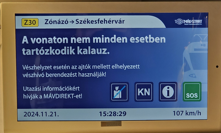 A jegyvizsgáló hiányára figyelmeztető üzenet egy elővárosi vonaton. - Fotó: Juhász Péter/Totalcar