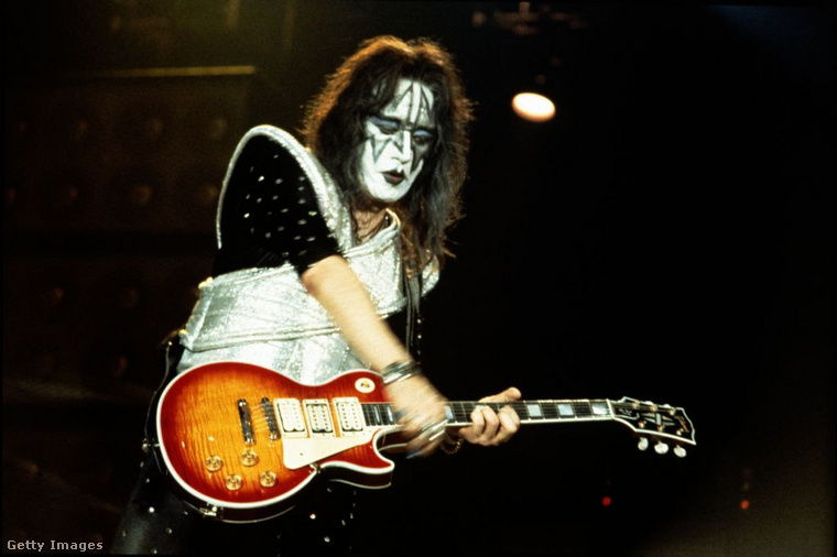 Ace Frehley – A smink mögötti rocksztár&nbsp;A Kiss zenekar gitárosaként Ace Frehley nemcsak zenéjével, hanem extravagáns megjelenésével is beírta magát a rocktörténelembe