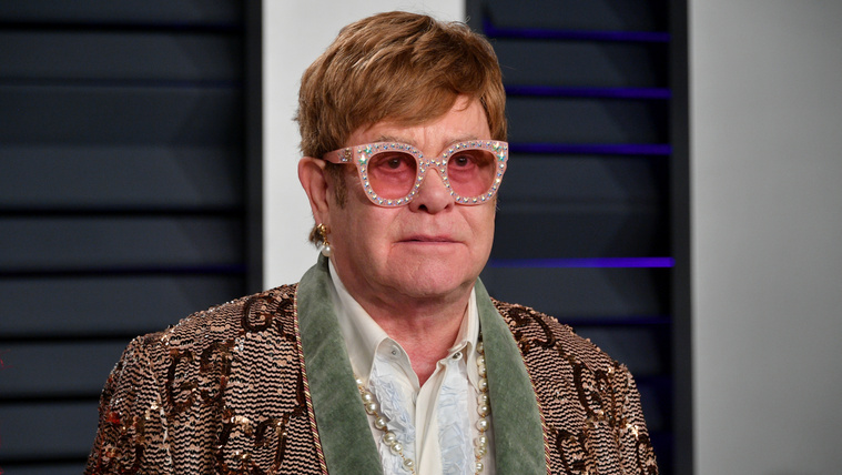 Elton John: Már négy hónapja nem látok