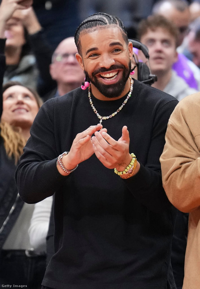  Drake&nbsp;Drake az érzelmes R&amp;B-rap balladáiról ismert, amelyekkel hatalmas sikereket ért el