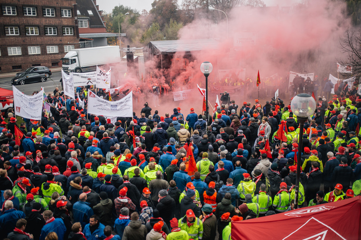 November 6-án is sztrájkoltak a dolgozók. - Forrás: Getty Images