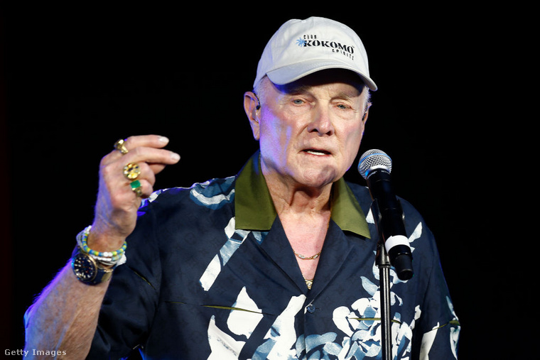 Mike Love&nbsp;A Beach Boys tagja híres arról, hogy folyamatosan kritizálja zenésztársait, köztük saját unokatestvérét, Brian Wilsont