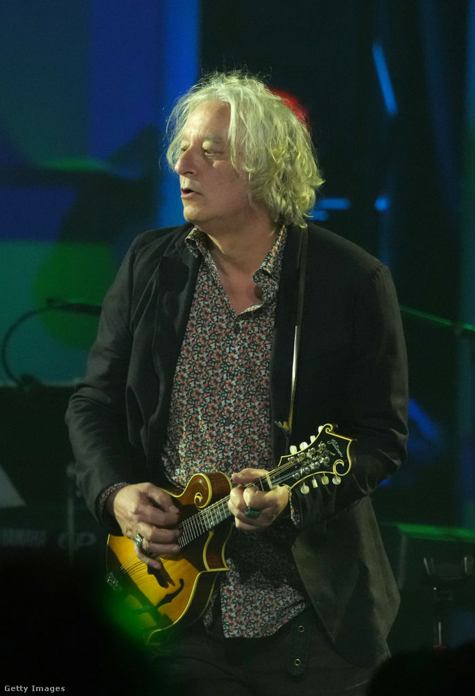 Peter Buck&nbsp;Az R.E.M