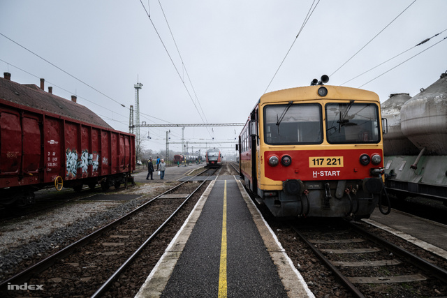 A változás a vasutat és a buszos közlekedést is érinti