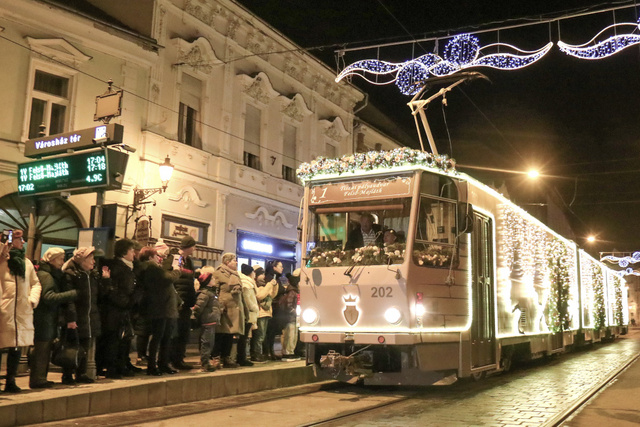 A miskolci közlekedési vállalat adventi villamosa lett magyarként a legszebb a nemzetközi mezőnyben