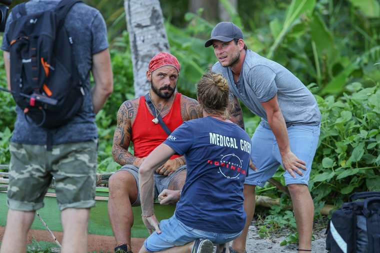 SurvivorAz RTL-en futó túlélő show versenyzői elszigetelten élnek egy lakatlan szigeten, ahol törzsekbe rendeződve küzdenek egymás ellen különböző versenyeken