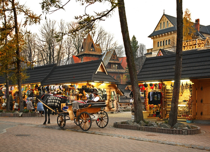 192703516 Zakopane Adobe