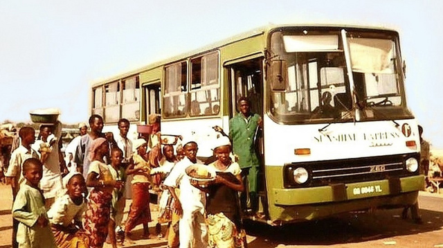 Nigériában azt szerették legjobban az Ikarusokban, hogy az úton-útfélen áthaladási vámot követelő banditák nem érték fel a nagy busz ablakait, így nem tudták kifosztani az utasokat