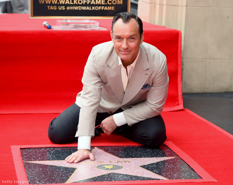 Jude Law csillagot kapott a hollywoodi hírességek sétányán. (Fotó: Alberto E. Rodriguez / Getty Images Hungary)