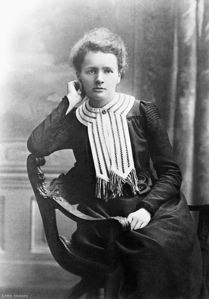 Marie Curie&nbsp;lengyel származású, kétszeres Nobel-díjas tudós, akinek a rádium és a polónium felfedezését és a rákgyógyítás komoly eredményeit is köszönhetjük,&nbsp; 1934