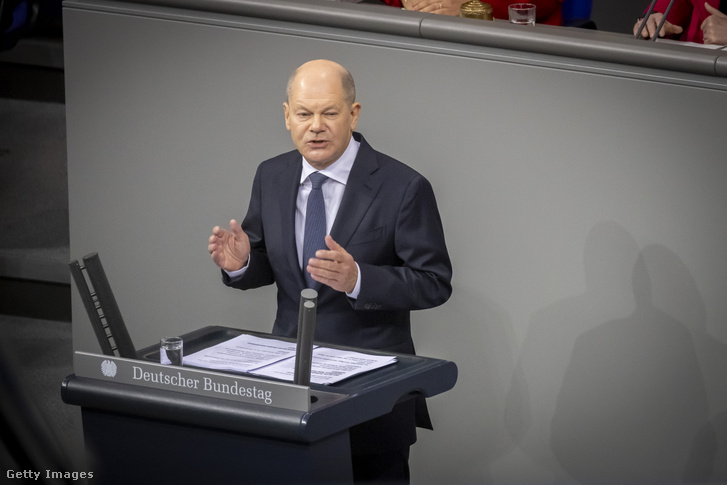 Olaf Scholz a Bundestagban 2024. december 16-án