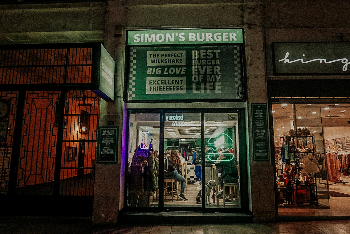 Simon′s Burger