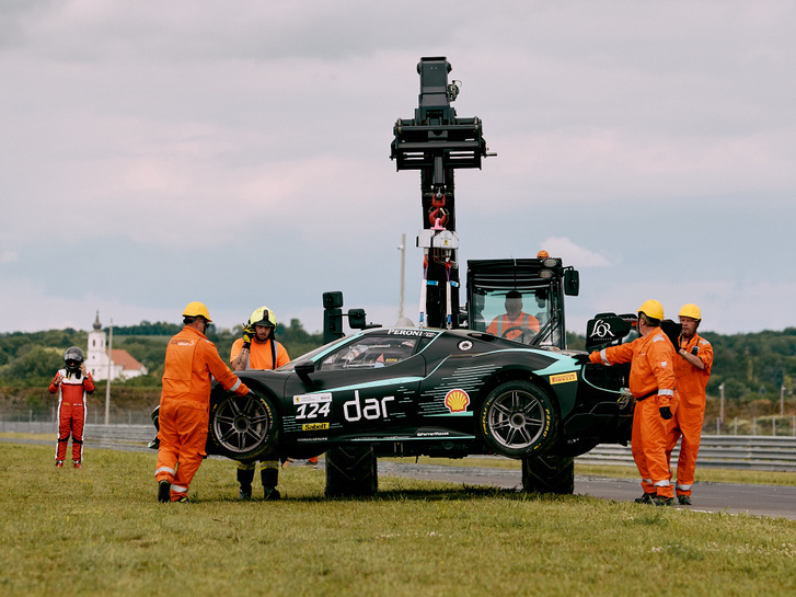 Munkában a rescue csapat