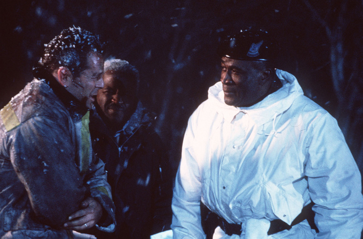 Bruce Willis, Art Evans és John Amos a Die Hard 2. forgatásán