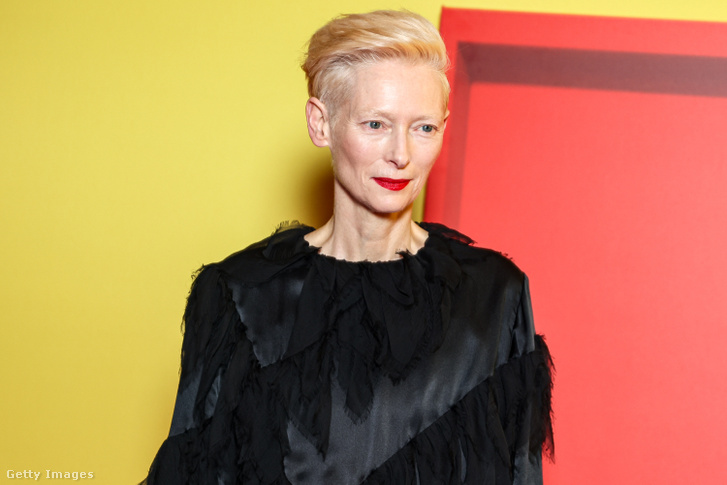 Tilda Swinton 2024. december 16-án Párizsban, Franciaországban