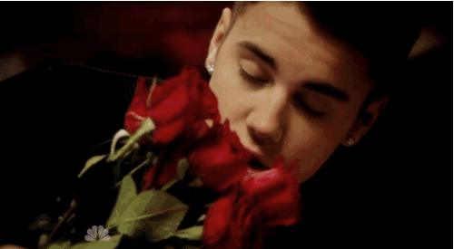 49724-Justin-Bieber-SNL-Valentines-D-rU6Z.gif