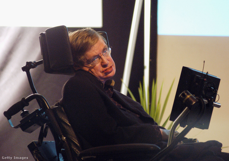 Hawking úgy vélekedett, hogy a mesterséges intelligencia olyan erővel bírhat, amely messze meghaladja az emberi intelligenciát. (Fotó: ShowBizIreland / Getty Images Hungary)