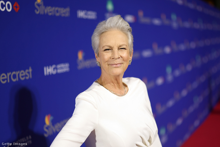 Jamie Lee Curtis a férjével, Christopher Guest színész-rendezővel 398,6 millió forintnak megfelelő összeget ígért az erdőtűz elleni segélyezésre.
                        Az Amerikai Vöröskereszt nagyköveteként Curtis a „The Tonight Show Starring Jimmy Fallon” című műsorban is megjelent, ahol arra biztatta a nézőket, hogy „tegyenek meg mindent, amit tudnak” az emberek megsegítésére.&nbsp;&nbsp;„Adjatok vért, adományozzatok, amit csak tudtok” - mondta a színésznő, aki korábban közölte, hogy a Santa Monica-i otthona szerencsére biztonságban van.