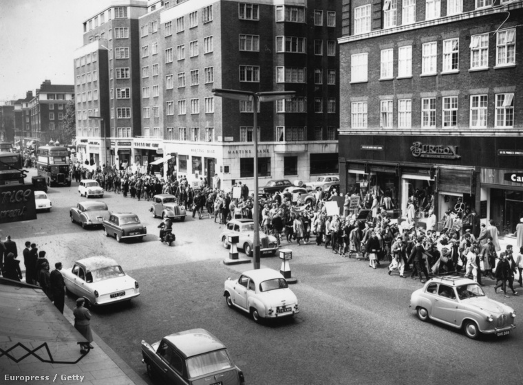 Atomenergia-ellenes tüntetés Londonban, 1958.