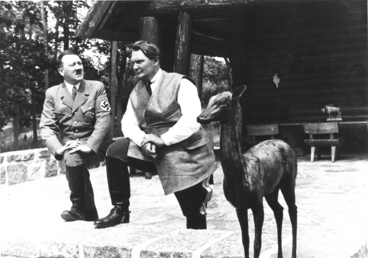 Adolf Hitler és Hermann Göring 1937 körül