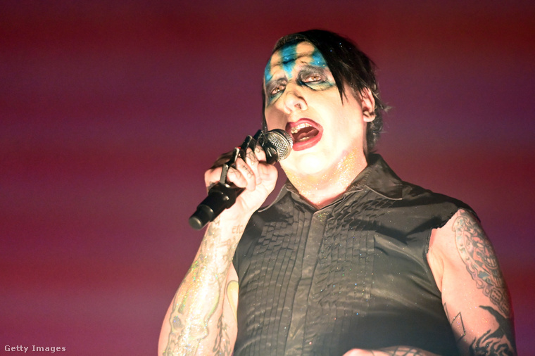 Marilyn Manson ellen az elmúlt években több nő is komoly vádakat fogalmazott meg, köztük a „Trónok harca” színésze, Esmé Bianco, aki 2011 májusában állítólag pszichológiai és fizikai bántalmazás áldozata lett. (Fotó: Stephen J. Cohen / Getty Images Hungary)