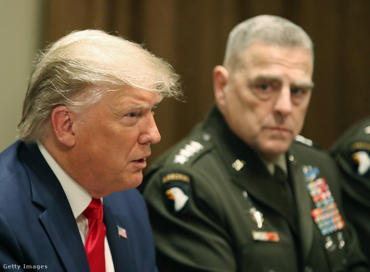 Donald Trump és Mark Milley 2019. október 7-én Washingtonban