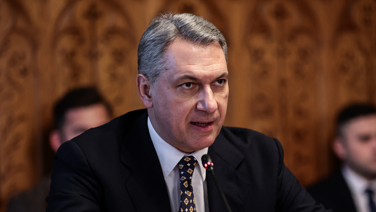 Lázár János: Minél hamarabb börtönbe kell vonulnia a Matolcsy klánnak