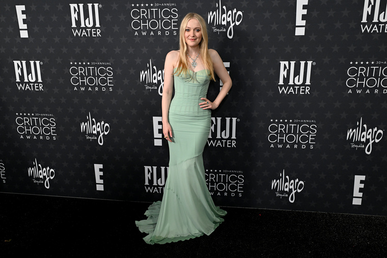 Dakota Fanning.