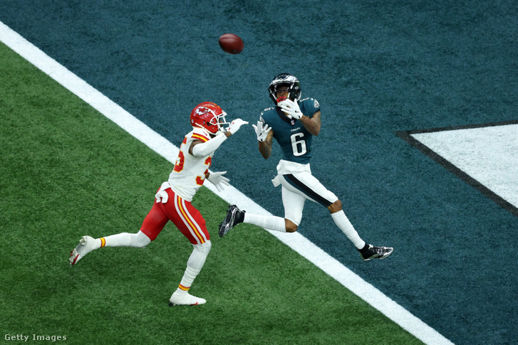 DeVonta Smith 46 yardos elkapott TD-jével lett 34 pontos a differencia
