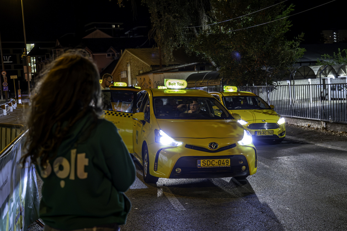 Bolt szigeten 24