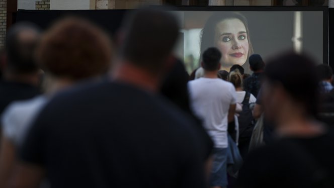 Megható videóval emlékeztek meg a rajongók Tompos Kátyáról