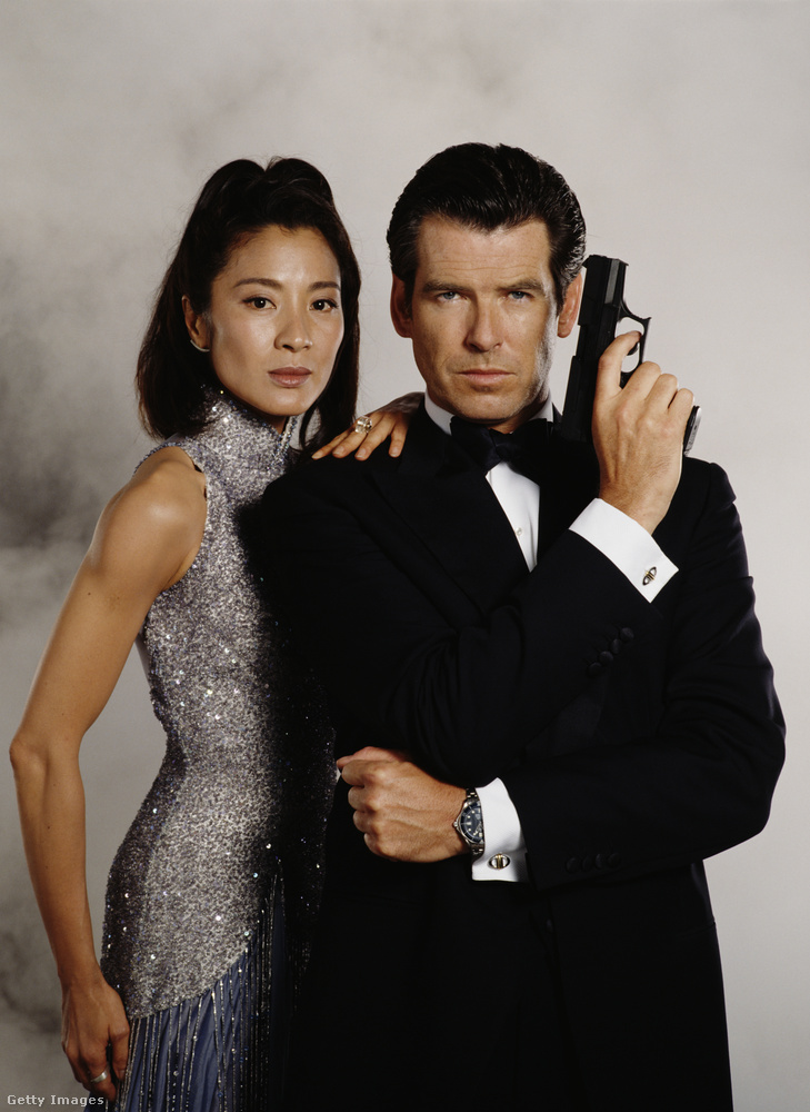 Michelle Yeoh (A holnap markában, 1997)&nbsp;Wai Lin nem csupán egy Bond-lány volt – harcművészként és titkosügynökként egyenrangú partnere lett 007-nek.