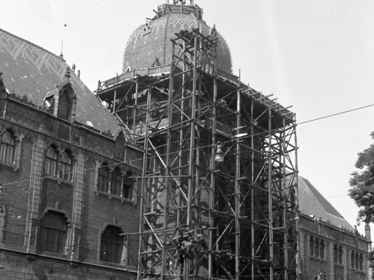 Az Iparművészeti Múzeum tatarozása, 1959