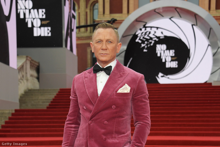 Daniel Craig – Bondként nemcsak golyókat, hanem új fogakat is kapott&nbsp;Daniel Craig nemcsak a sármos megjelenésével és akciójeleneteivel vált ikonikus James Bonddá, hanem a sérüléseivel is