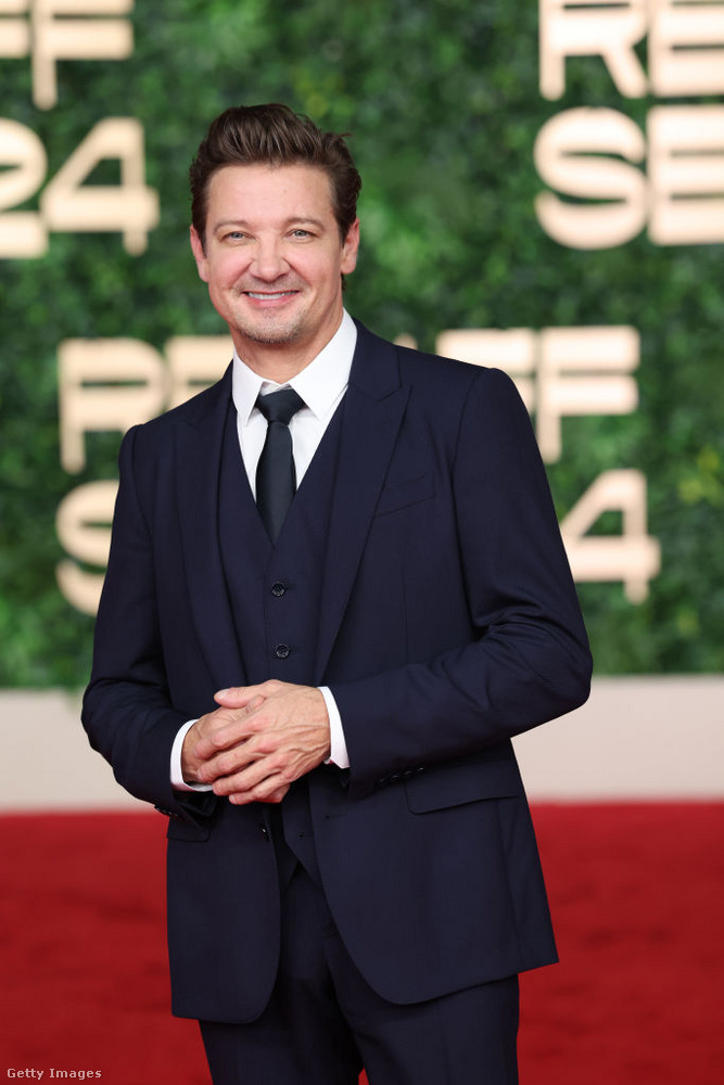 Jeremy Renner – Egy fogócskázás, ami két törött karral végződött&nbsp;Jeremy Renner a Marvel-filmekben már megszokta a veszélyes helyzeteket, de egy ártalmatlannak tűnő fogócskázós vígjáték is komoly sérülést okozott neki