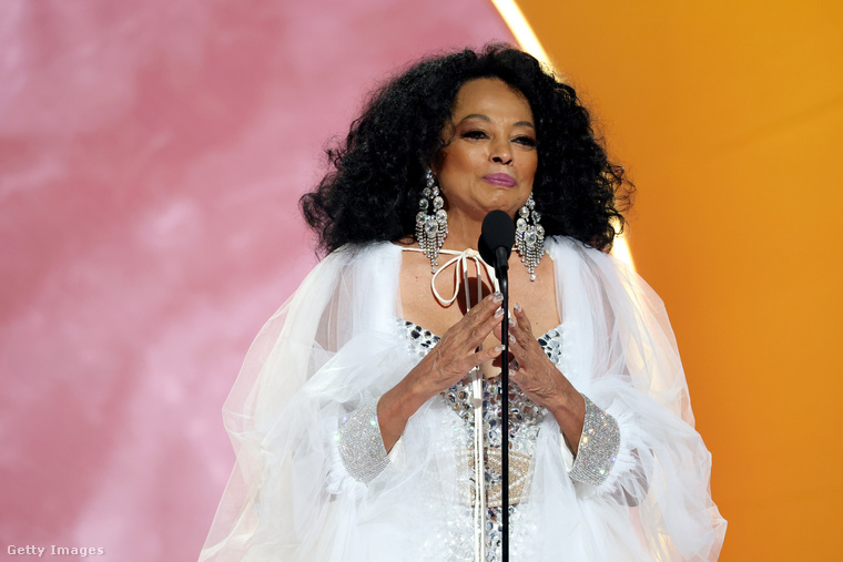 Diana Ross (2025) – A legenda még mindig ragyog&nbsp;A 80 fölött járó Diana Ross továbbra is aktív, és időnként még színpadra is lép! A díva ma is eleganciát és energiát sugároz, és bár ritkán ad interjút, amikor megszólal, mindenki figyel rá