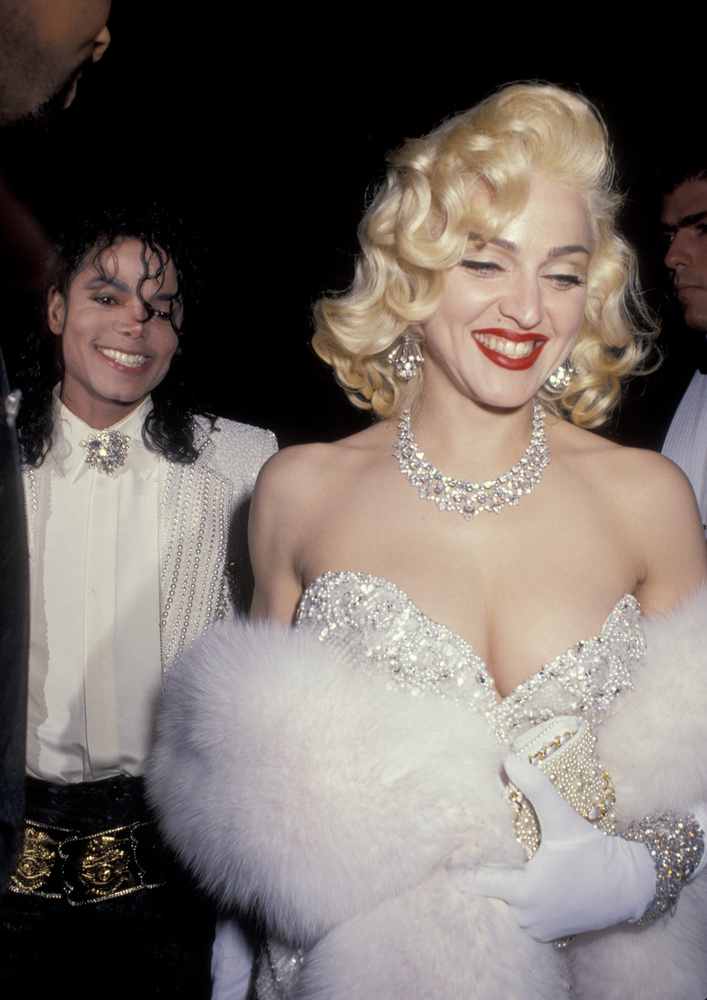 Madonna&nbsp;Marilyn Monroe-t idézte meg az 1991-es Oscar-díjátadón, és nem aprózta el az ékszereket sem:&nbsp; sztár 20 millió dollár (7,5 milliárd forint) értékű Harry Winston drágaköveket viselt.