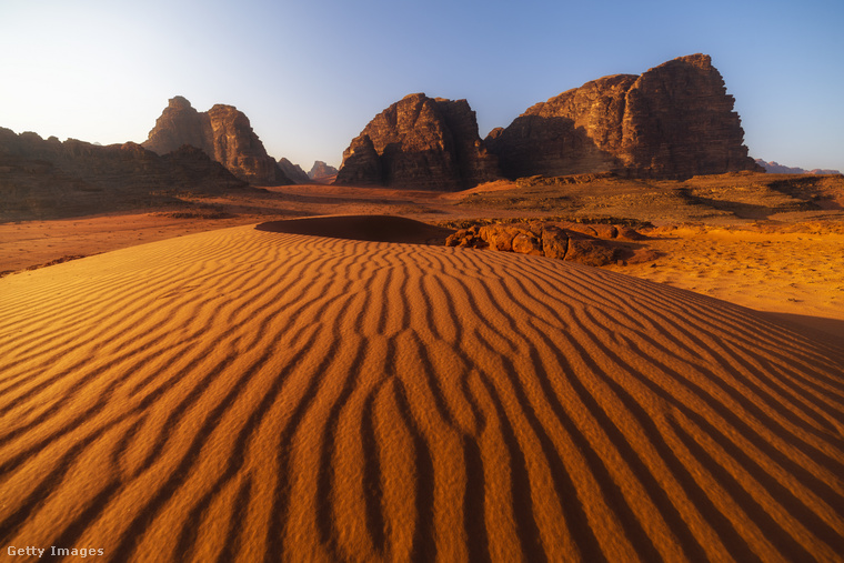 A vörös sivatag birodalma: Wadi Rum, Jordánia&nbsp;A Wadi Rum, más néven a Hold völgye, Jordánia egyik legkülönlegesebb természeti csodája