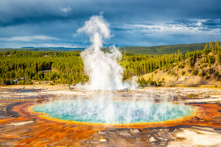 A Föld egyik legszínesebb csodája: Grand Prismatic Spring, USA&nbsp;A Grand Prismatic Spring a Yellowstone Nemzeti Park ikonikus látványossága, amely nemcsak az Egyesült Államok, hanem az egész világ egyik leglátványosabb termálforrása