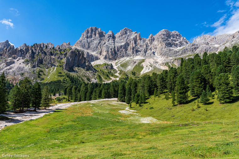 A Dolomitok ikonikus sziklatornyai: Vajolet-tornyok, Olaszország&nbsp;Az olasz Dolomitok szívében található Vajolet-tornyok a világ egyik leglátványosabb hegyi formációi közé tartoznak