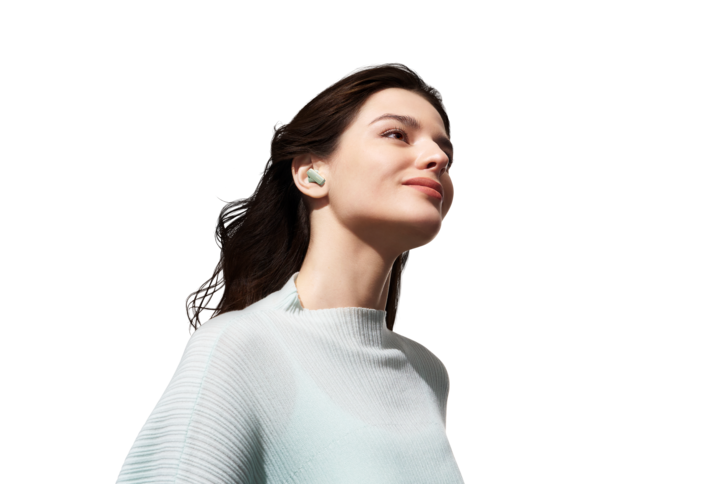 HQ MKT PianoH HUAWEI FreeBuds Pro 4 产品 人物创拍 纯色组Pure Black BG 女外
