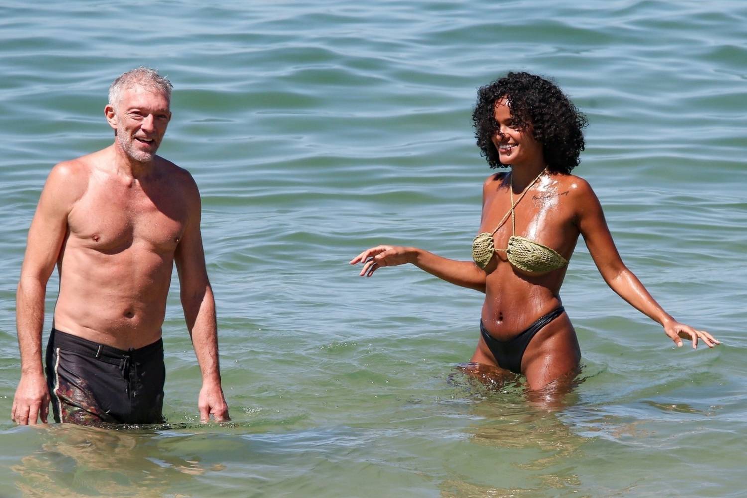 Vincent Cassel és Narah Baptista