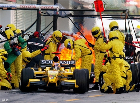 Tiago Monteiro hasonló esete a 2005-ös Japán GP-n