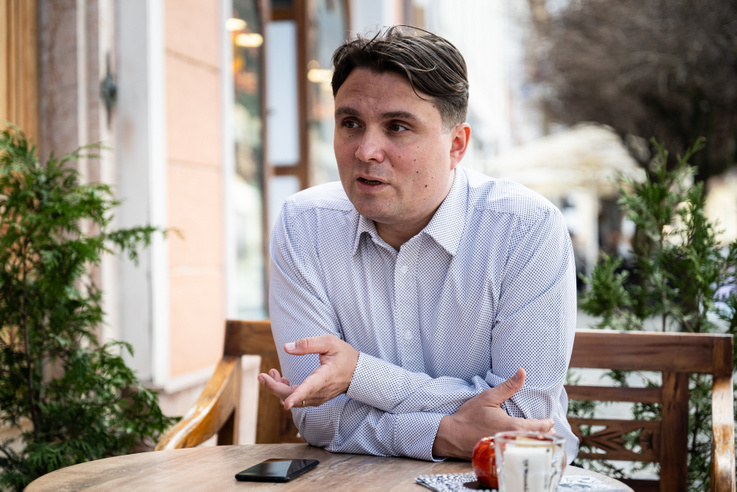 Elvesztette szlovák állampolgárságát, mégis ő a&nbsp;felvidéki magyarok vezetője